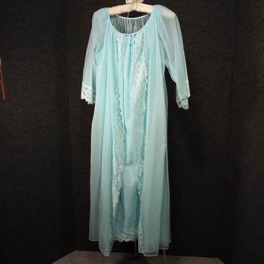 1950s Vintage Peignoir Set in Robins Egg Blue w Multi Layer Chiffon and Lace