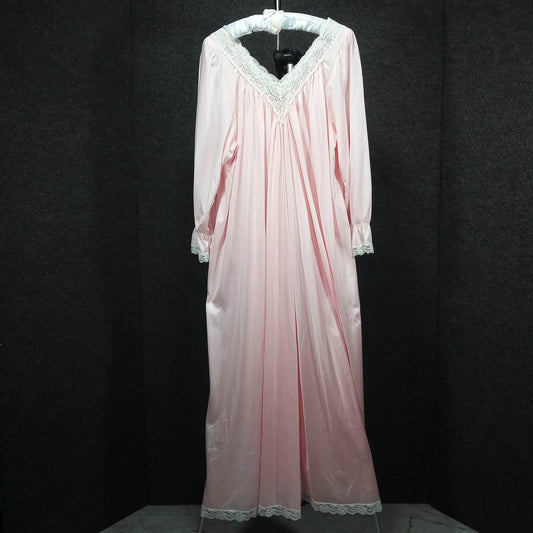 1950s Vintage Pink Pleated Large Nightgown with Lace Highlights by Eyefull