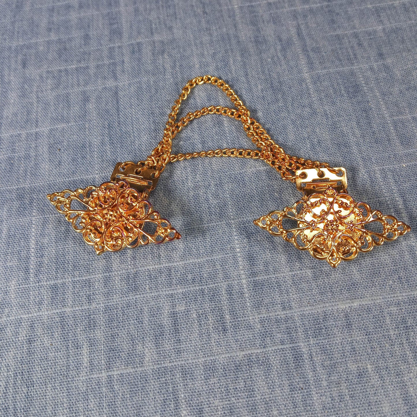 1960s Vintage Sweater or Scarf Clip with Gold Tone Filigree