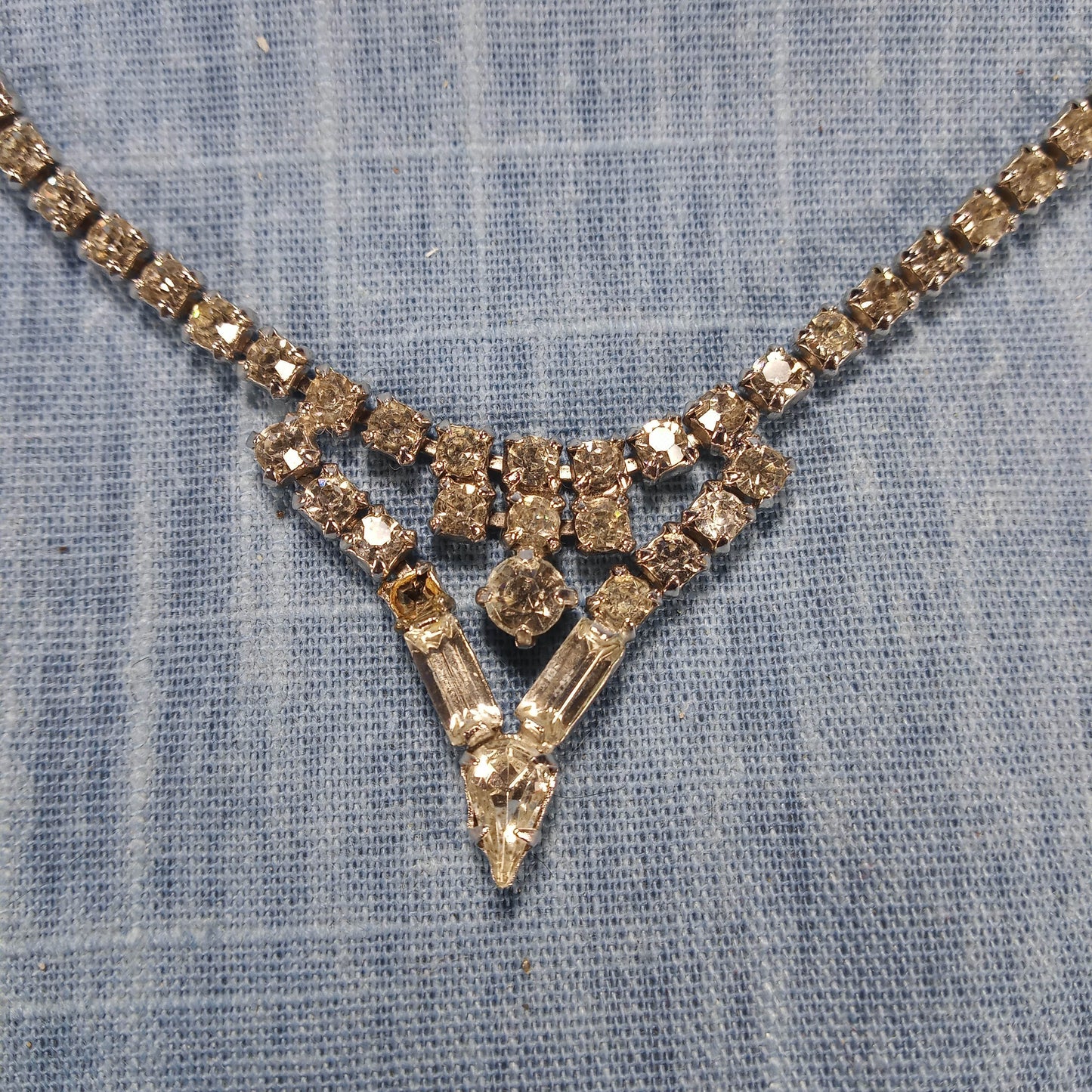 1950s Vintage Necklace with Clear Rhinestone in a V Shape