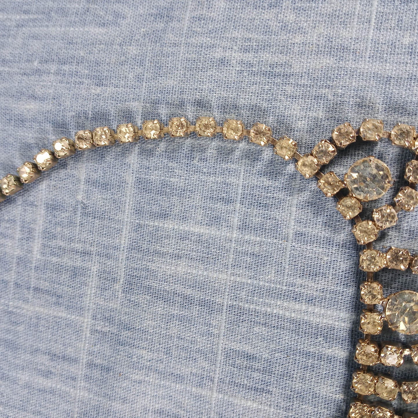 1950s Vintage Tiered Pendant Necklace with Clear Rhinestones