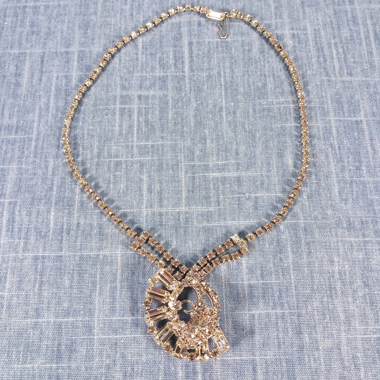 1990s Vintage Pendant Necklace with Clear Rhinestones