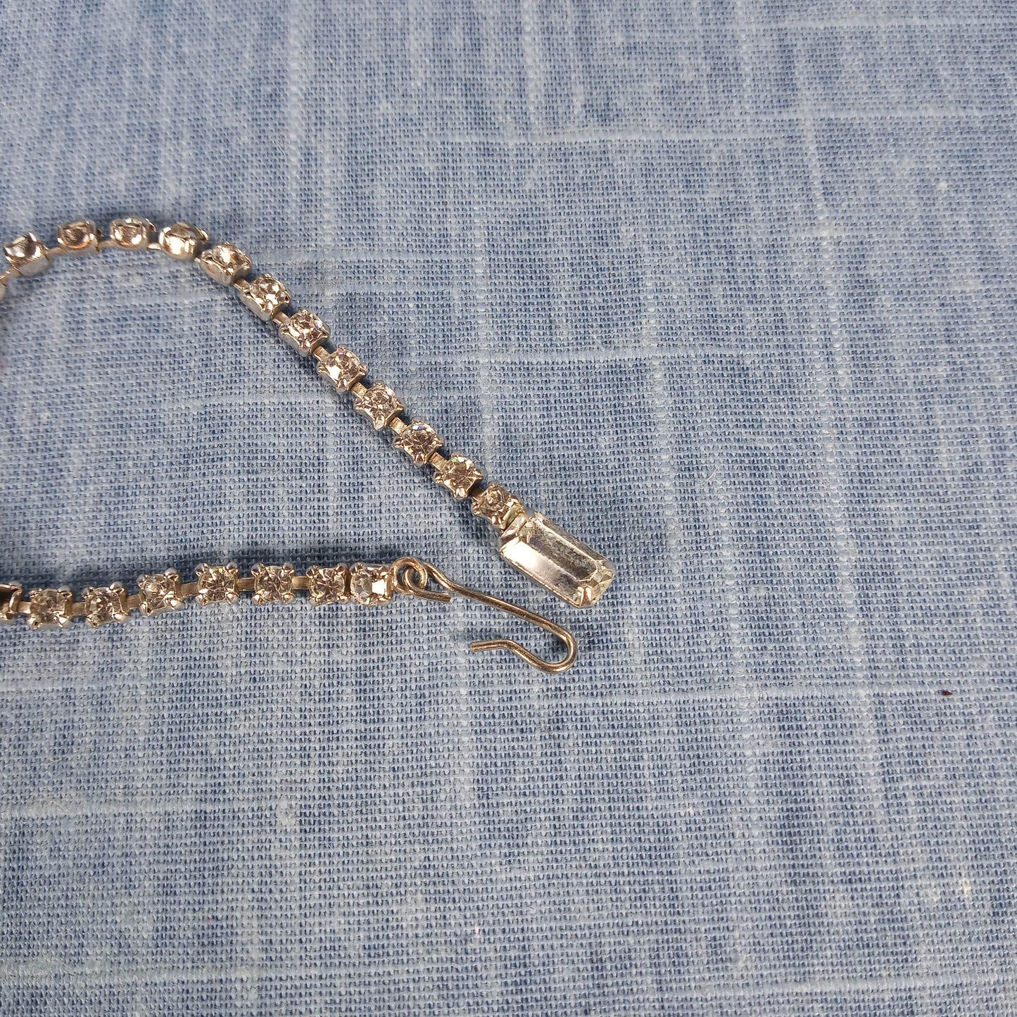 1990s Vintage Pendant Necklace with Clear Rhinestones