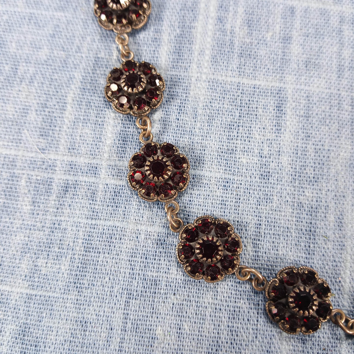1940s Vintage Necklace with a Single Strand of Red Rhinestone Starbursts