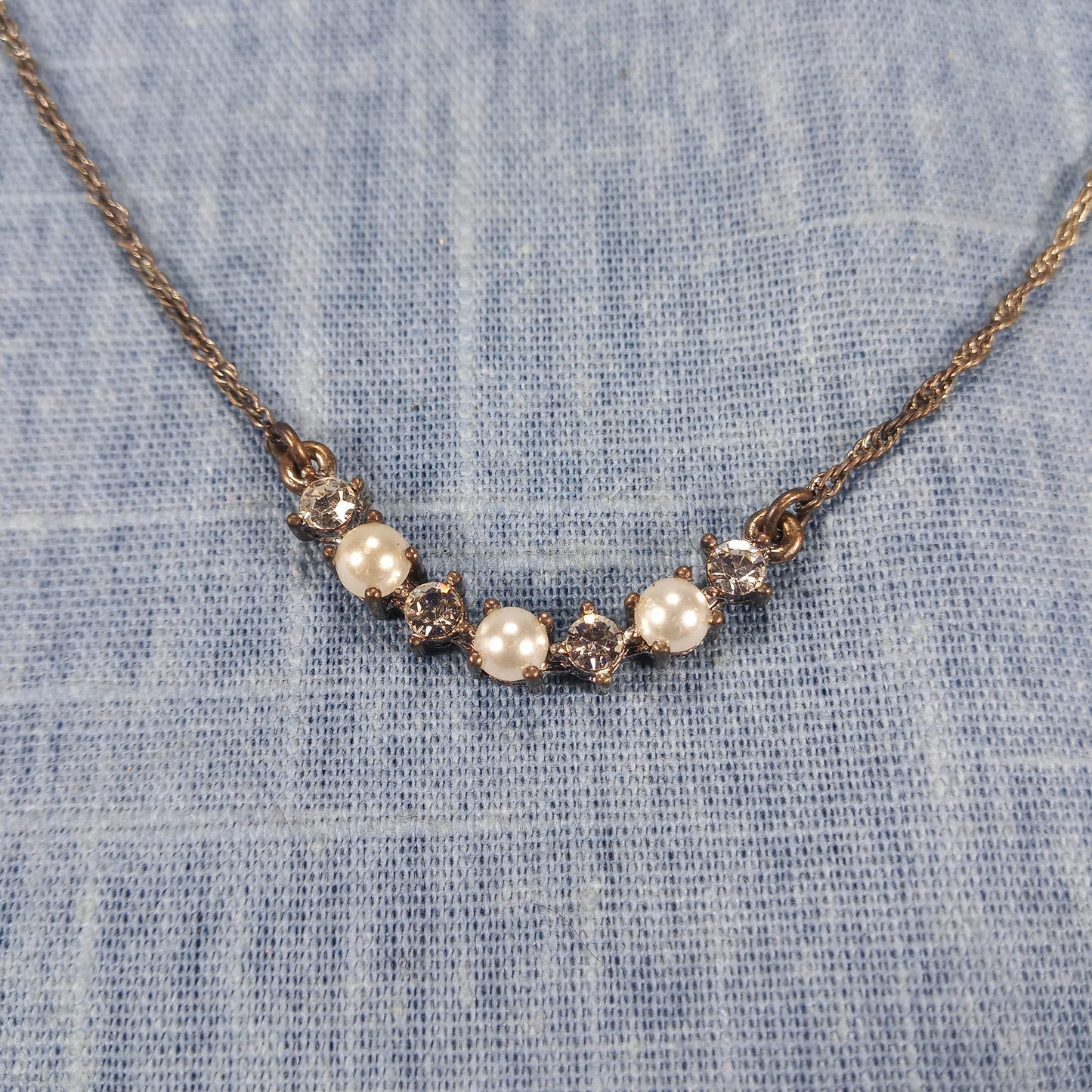 1960s Vintage Necklace with Clear Rhinestones and Pearl Beads