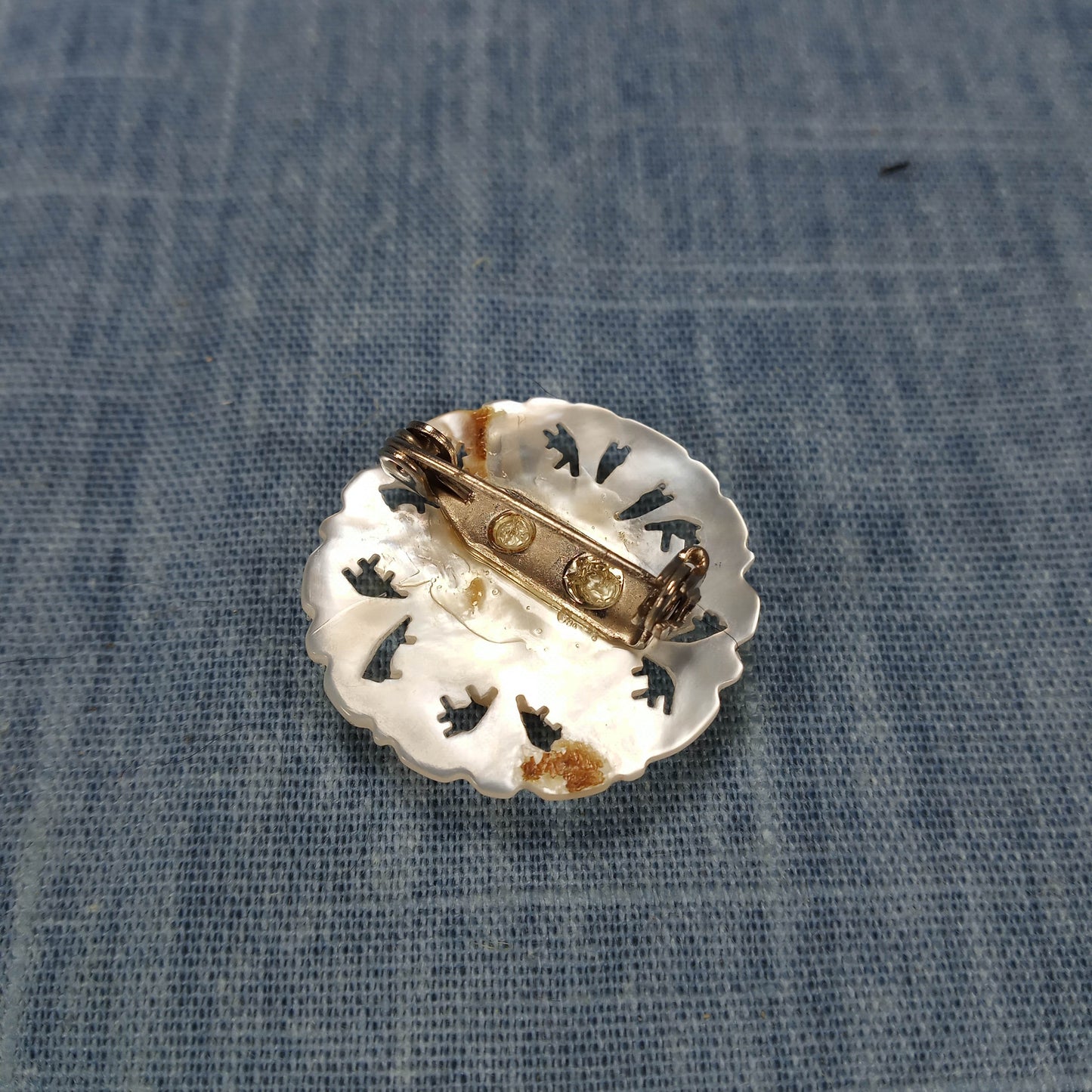 1950s Vintage Mother of Pearl Flower Pin