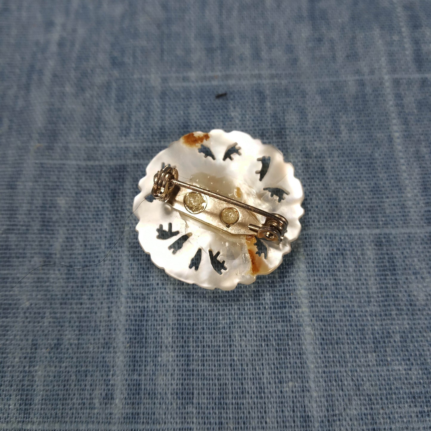 1950s Vintage Mother of Pearl Flower Pin