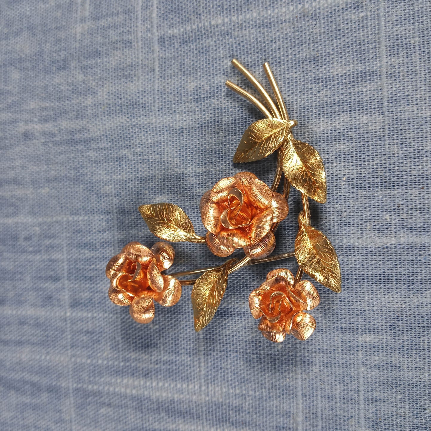 1960s Vintage Rose Pin with Gold and Red Tones