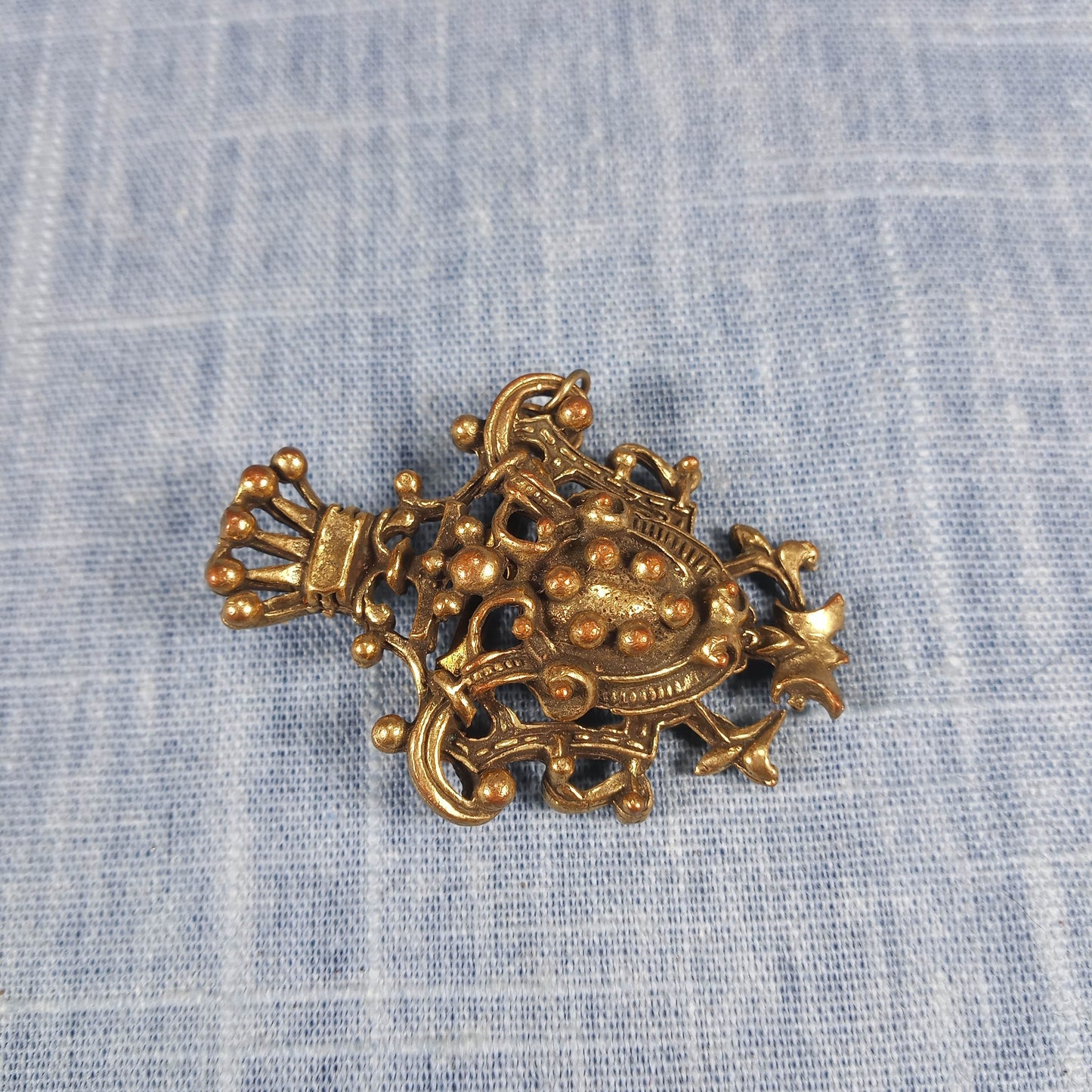 1950s Vintage Crest Pin with Gold Tone Metal and Crown