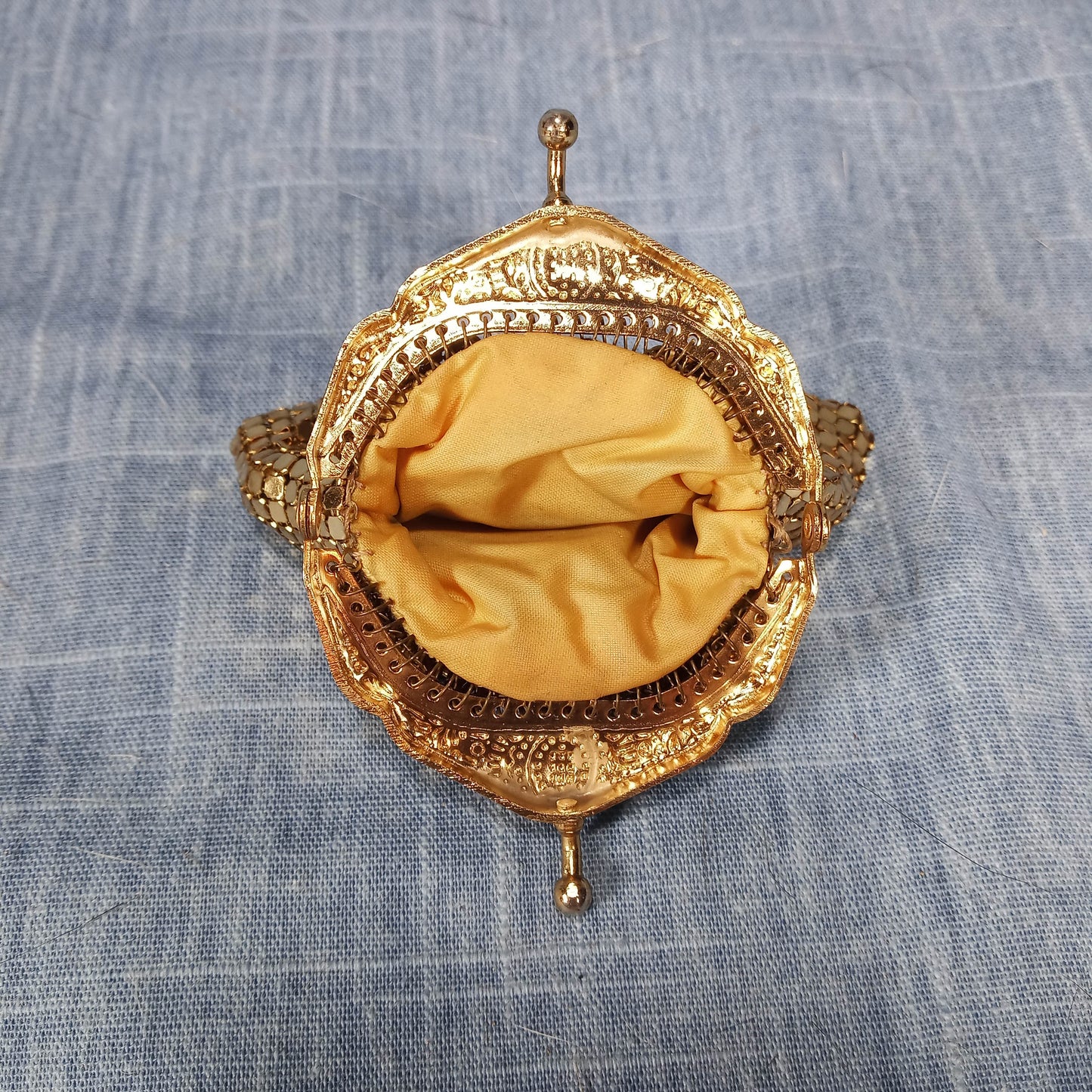 1920's Gold Mesh Small Evening Purse