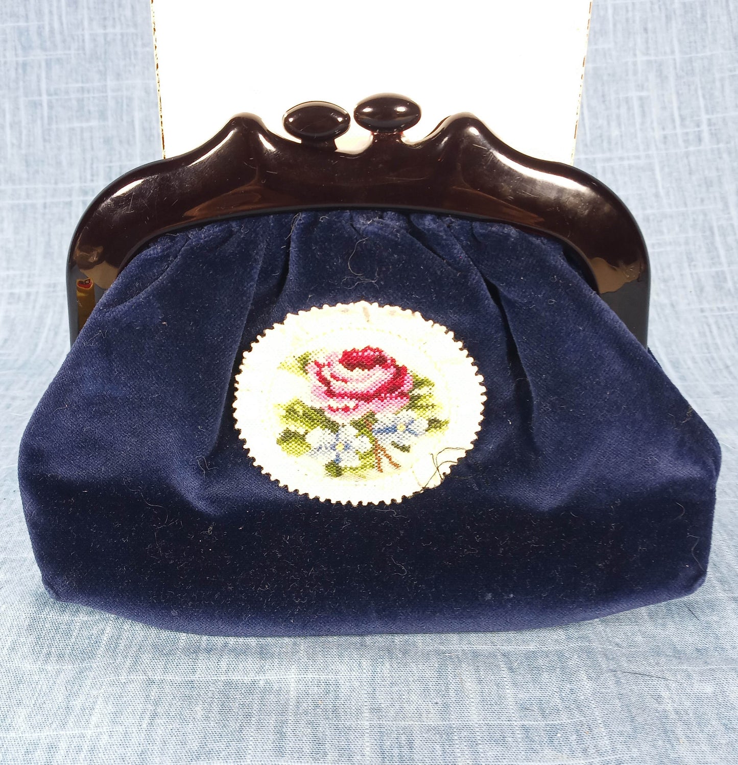 1950's Navy Blue Velvet Clutch with Embroidered Red Rose - Michiko Kuge