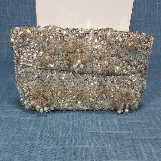 1950s Vintage Silver Hand Made Beaded Satin Evening Clutch/Wallet – Hong Kong