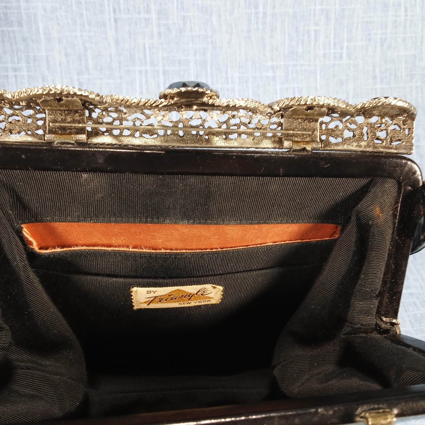 1950s Black Patent Leather Filigree and Cameo Purse by Triangle New York
