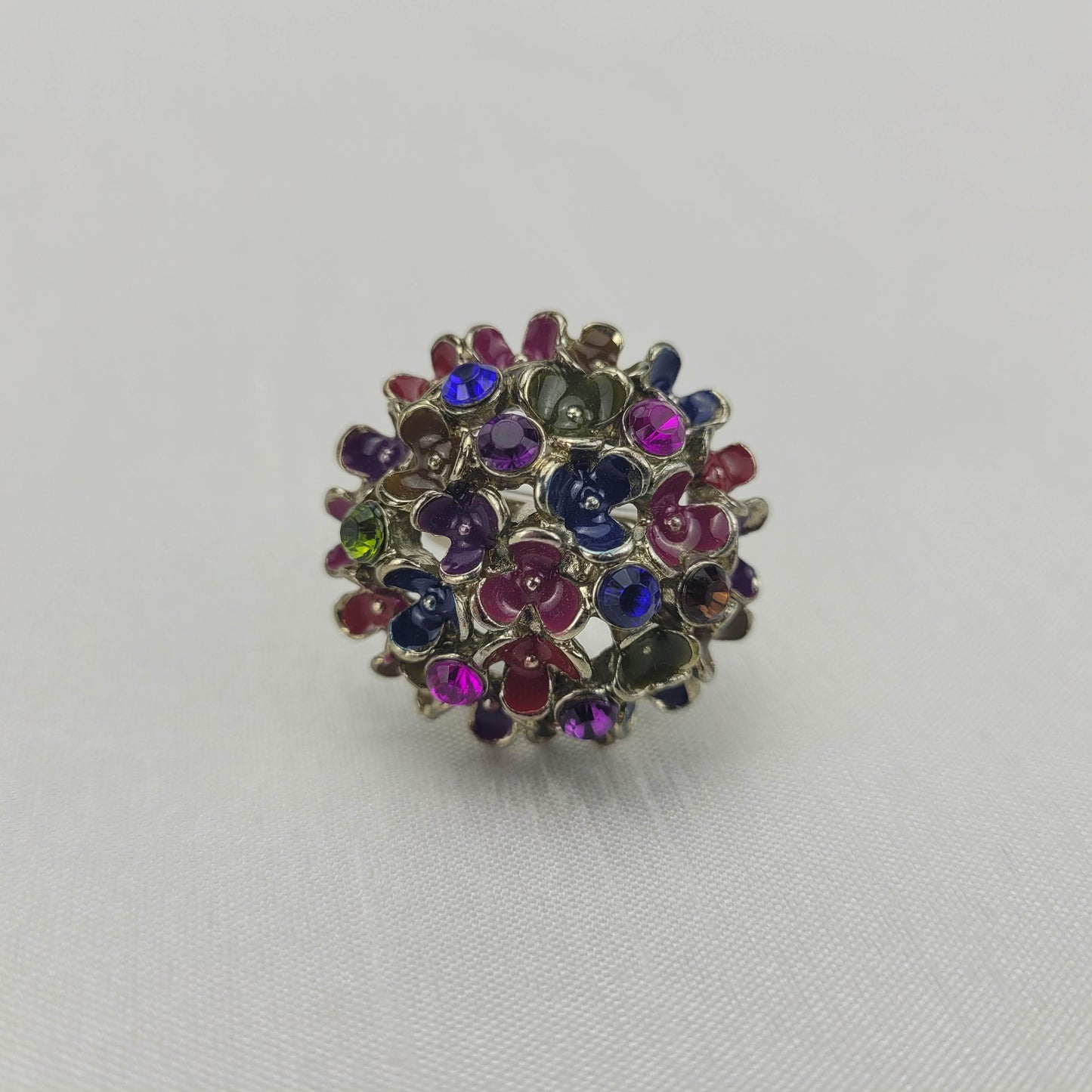 1960's Vintage Dome Ring with Rhinestones and Flowers
