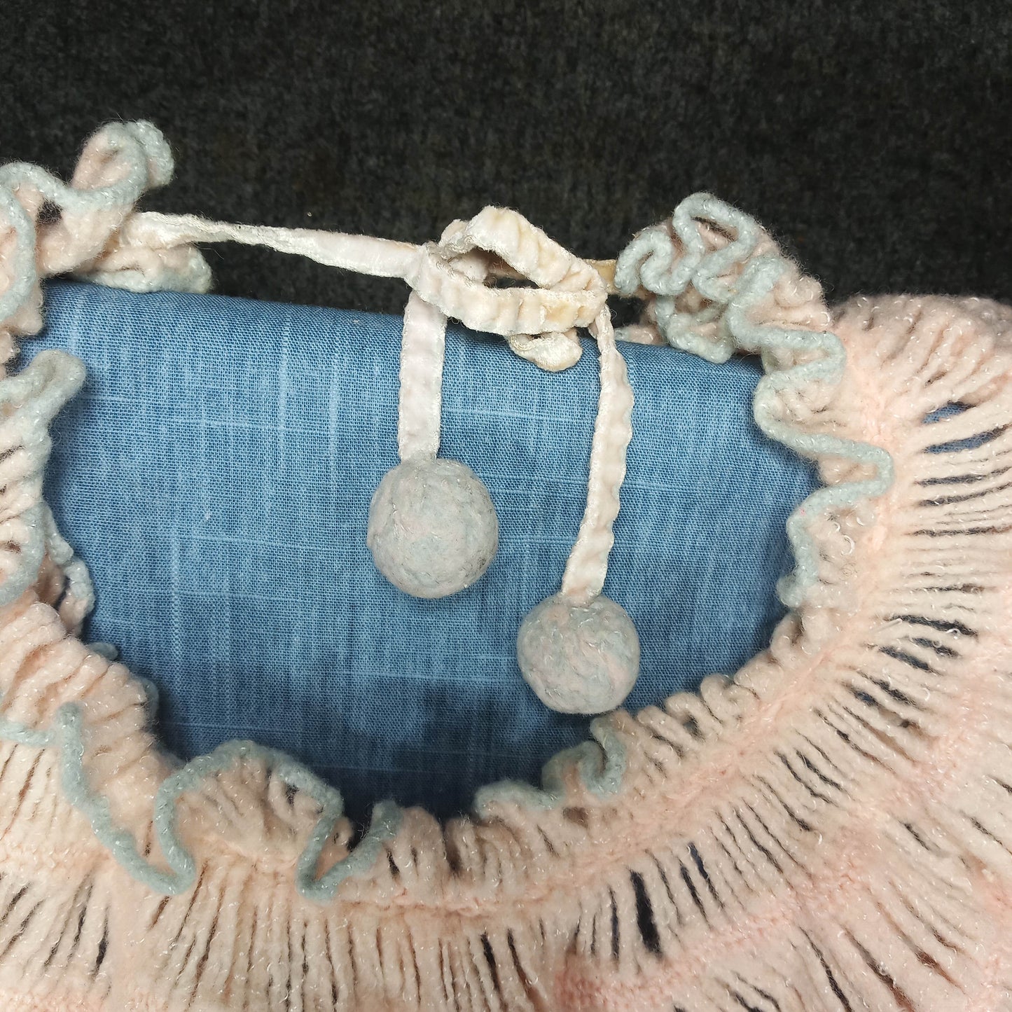 1950s Pale Pink and Blue Hand Knit Layered Shawl
