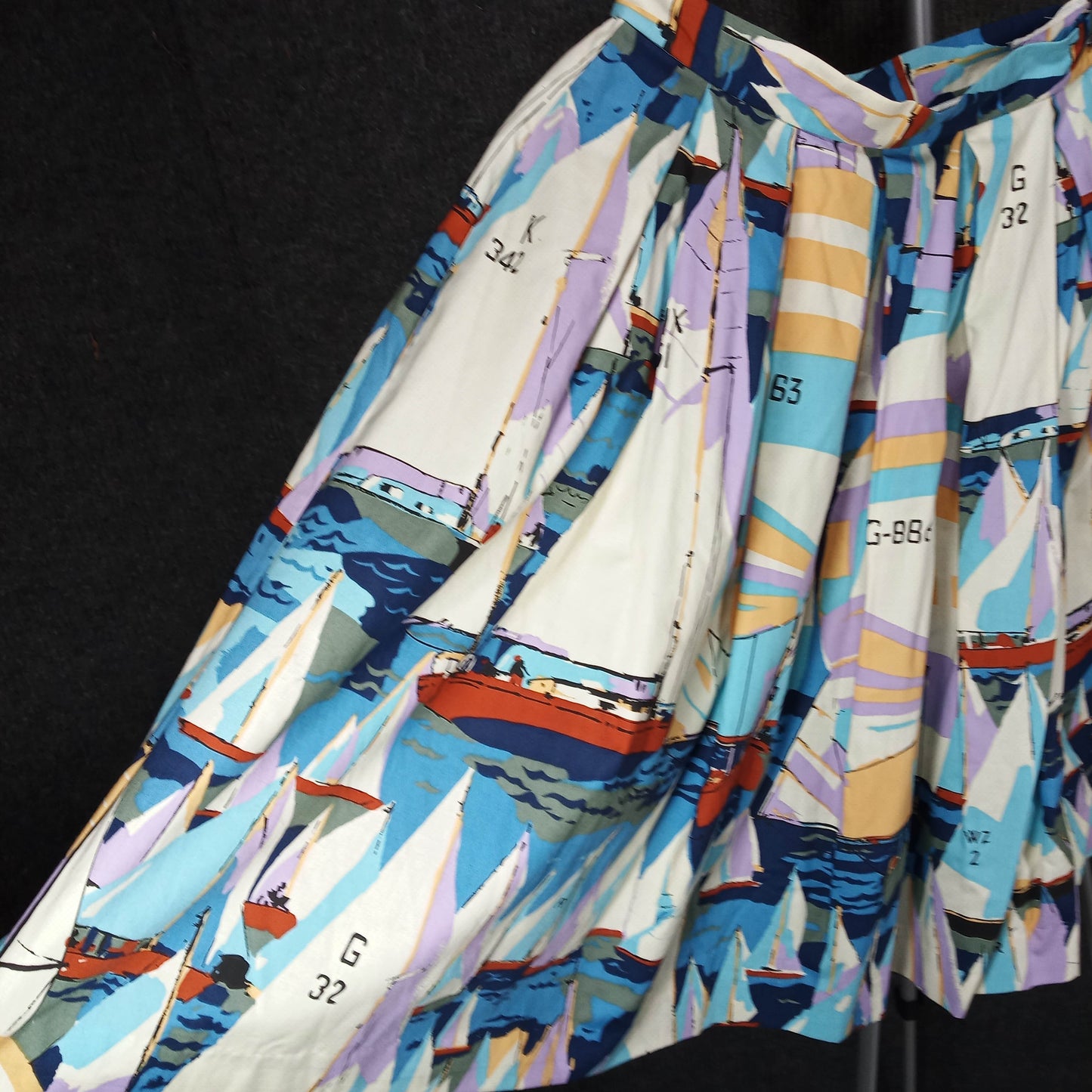 1950's Sailboat Print Cotton Circle Skirt with Pockets - Needs Love