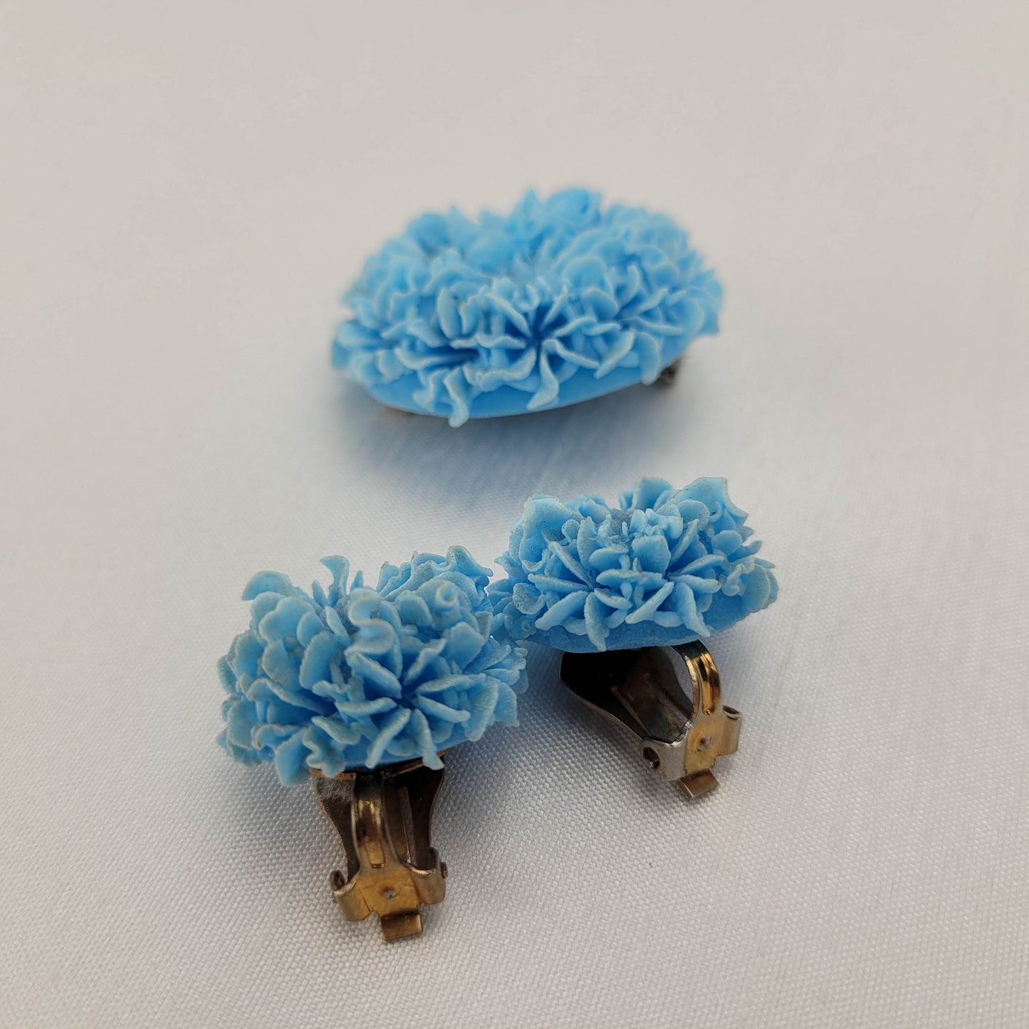 1950s Baby Blue Frosting Flower Earrings and Brooch Set