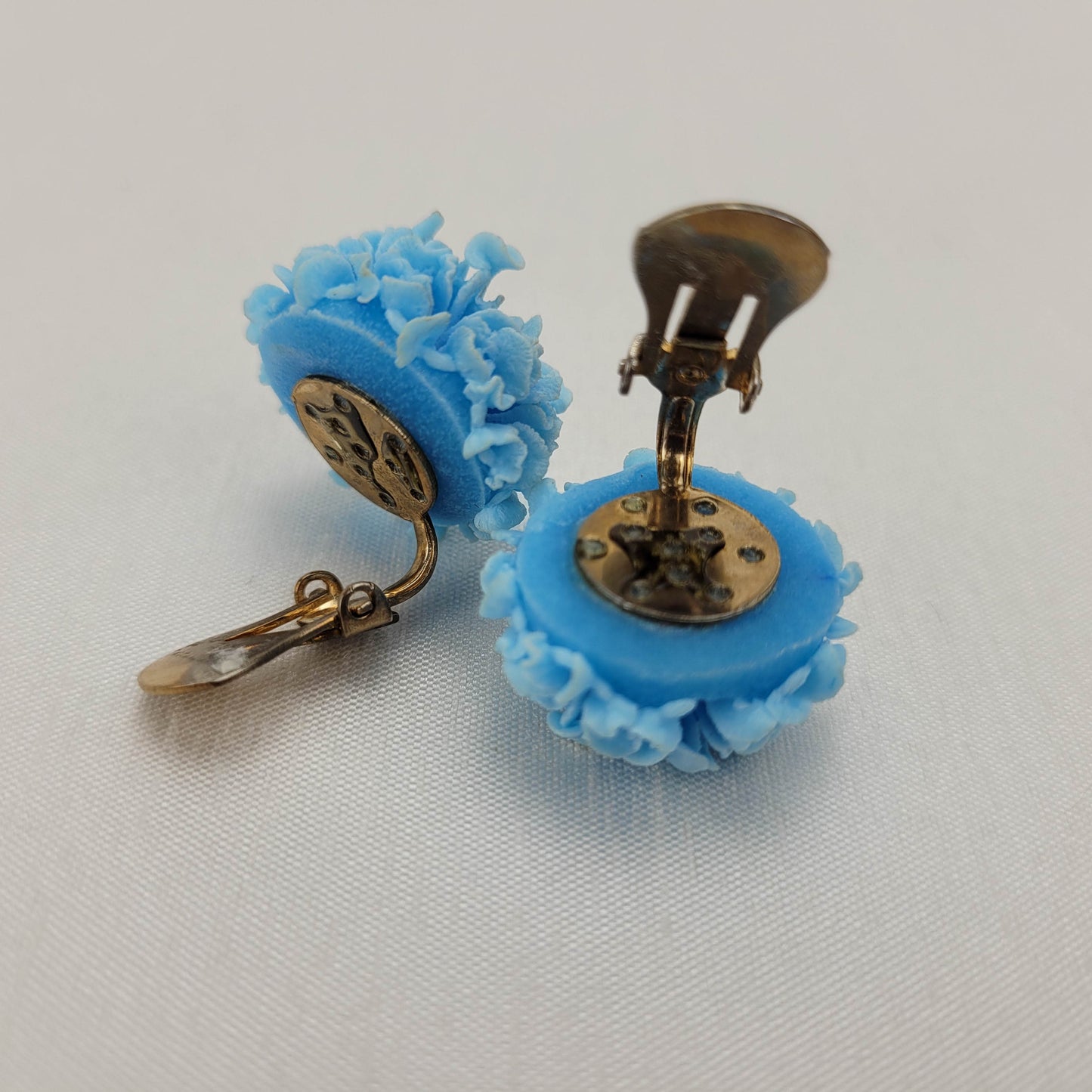 1950s Baby Blue Frosting Flower Earrings and Brooch Set