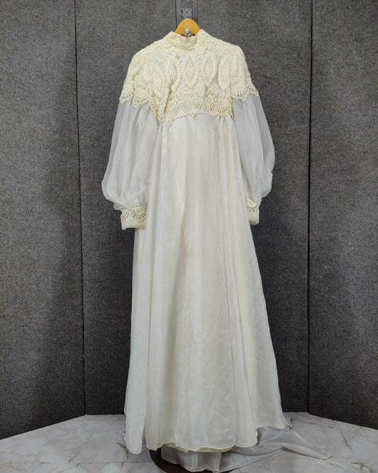 1950s Vintage White Chiffon and Heavy Lace Wedding Dress by Emma Domb