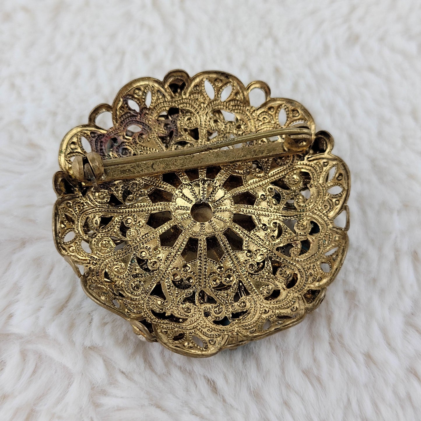 1960's Turquoise and Rhinestone Gold Tone Metal Filigree Brooch