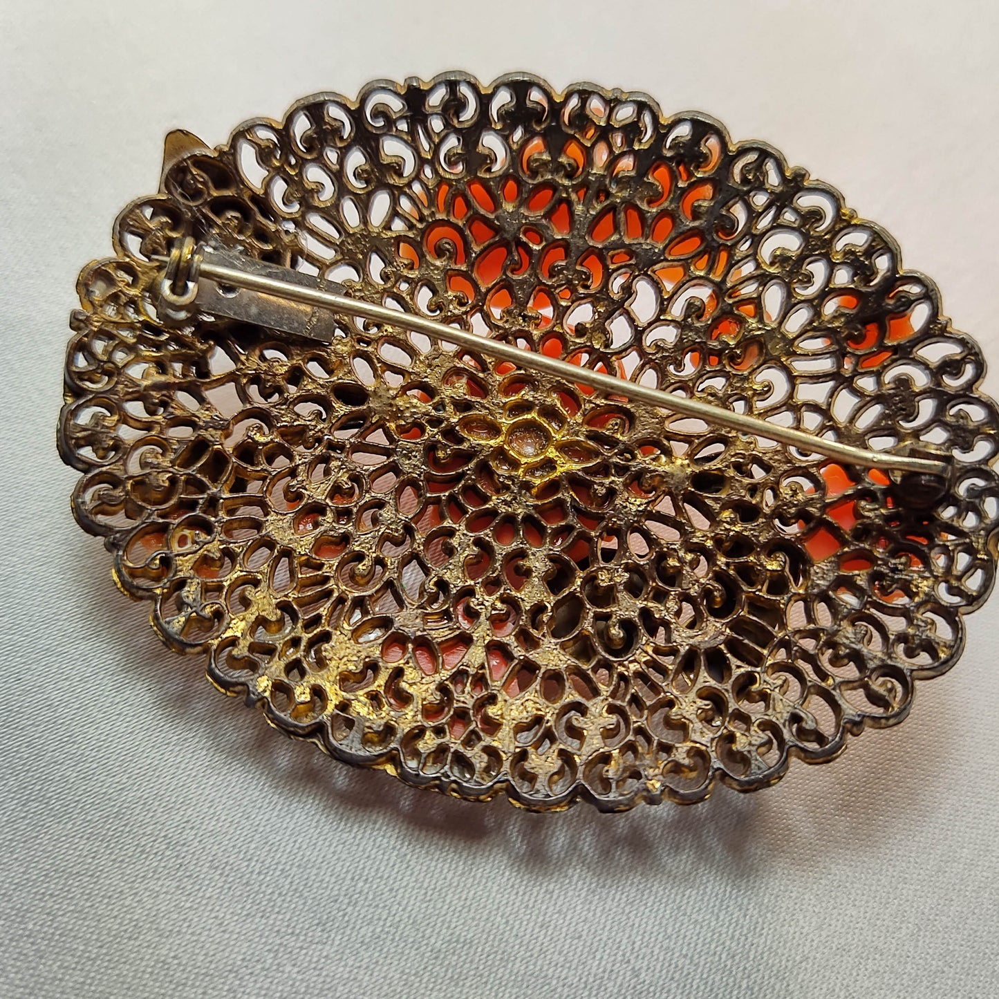 1930's Vintage Gold Tone Metal Filigree with Pink/Orange Bakelite Roses