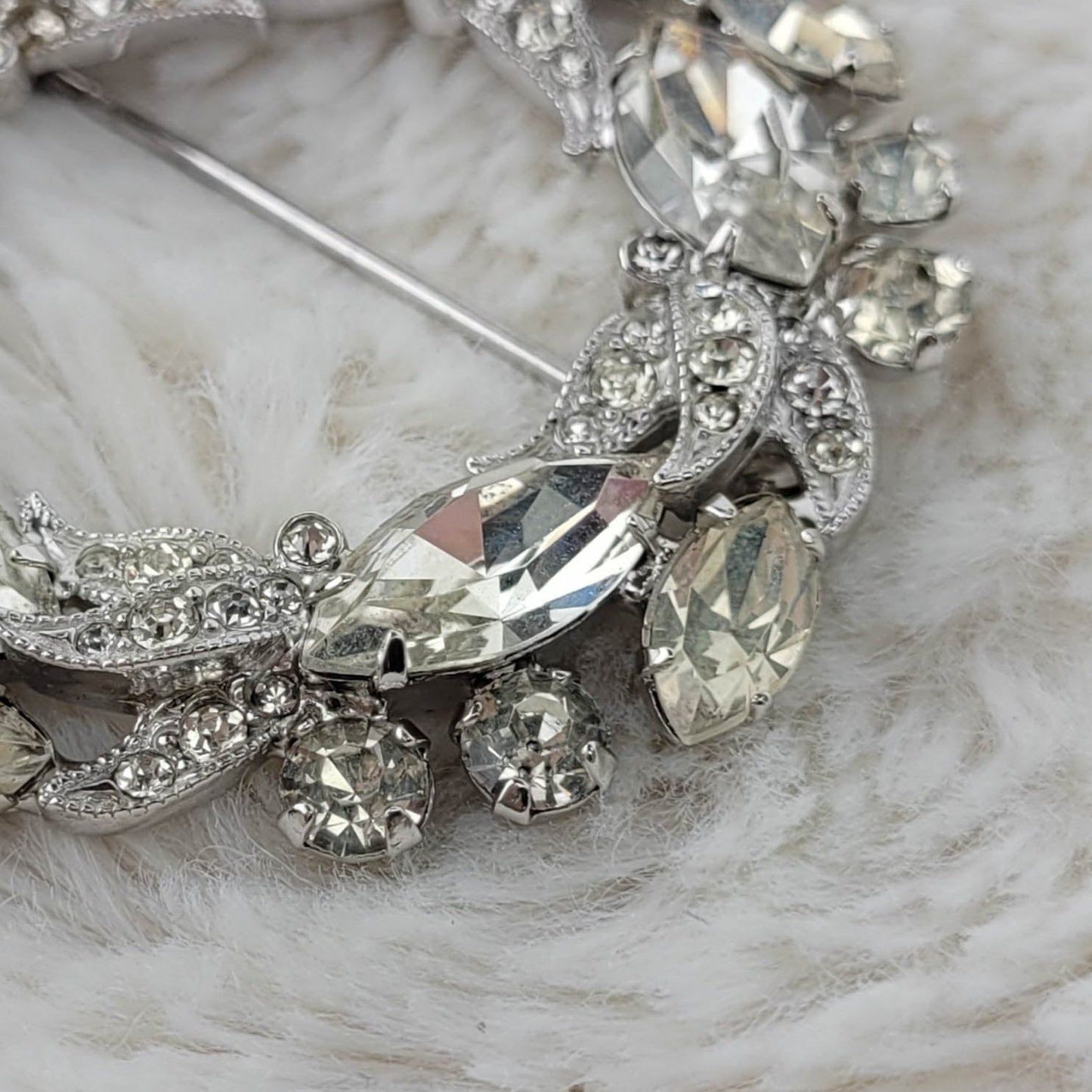 1950's Clear Ice Rhinestone Circular Pin by Eisenberg