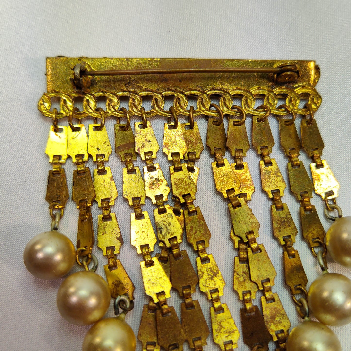 1940's Gold Tone Metal Rectangular Chain Dangle Pin with Pearl Beads