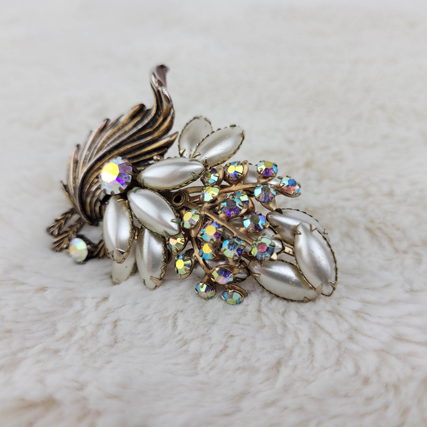 1950's Aurora Borealis Rhinestone and Pearl Bead with Gold Tone Spray Pin