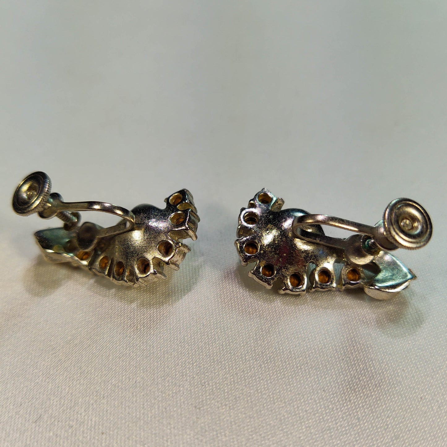 1930's Pearl Rhinestone Screw Back Earrings