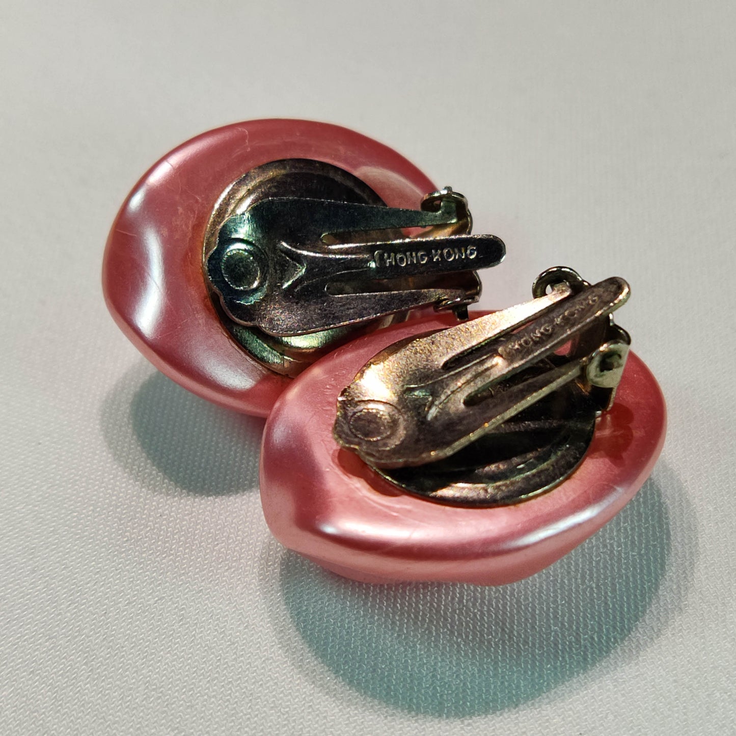 1960's Plumb Pearlescence Button Clip Earrings from Hong Kong
