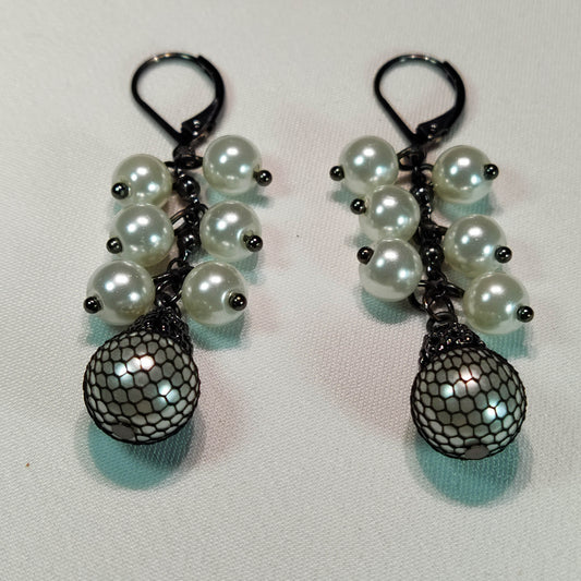 1970's Vintage Netted Pearl Bead Dangle Hook Earrings