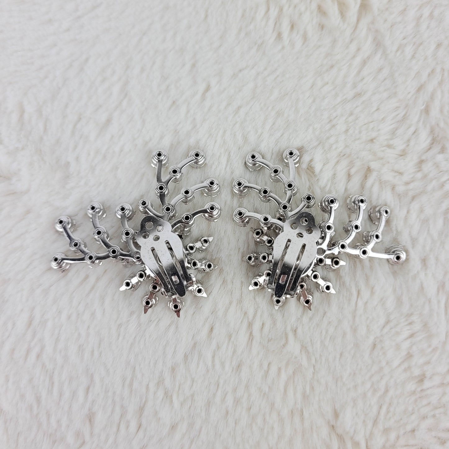 1970's Clear Rhinestones Full Spray Clip Earrings