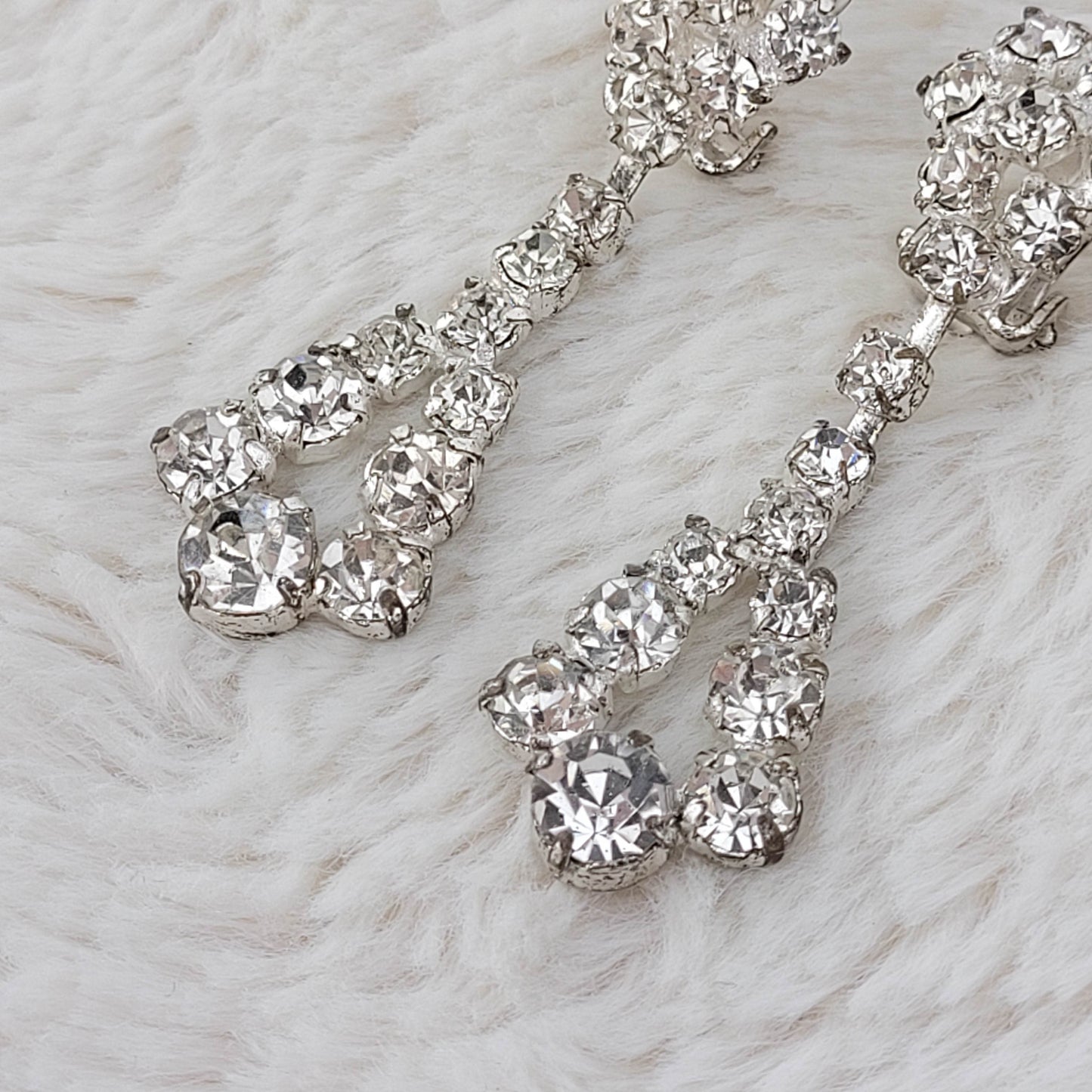 1950's Clear Rhinestone Dangle Clip Earrings