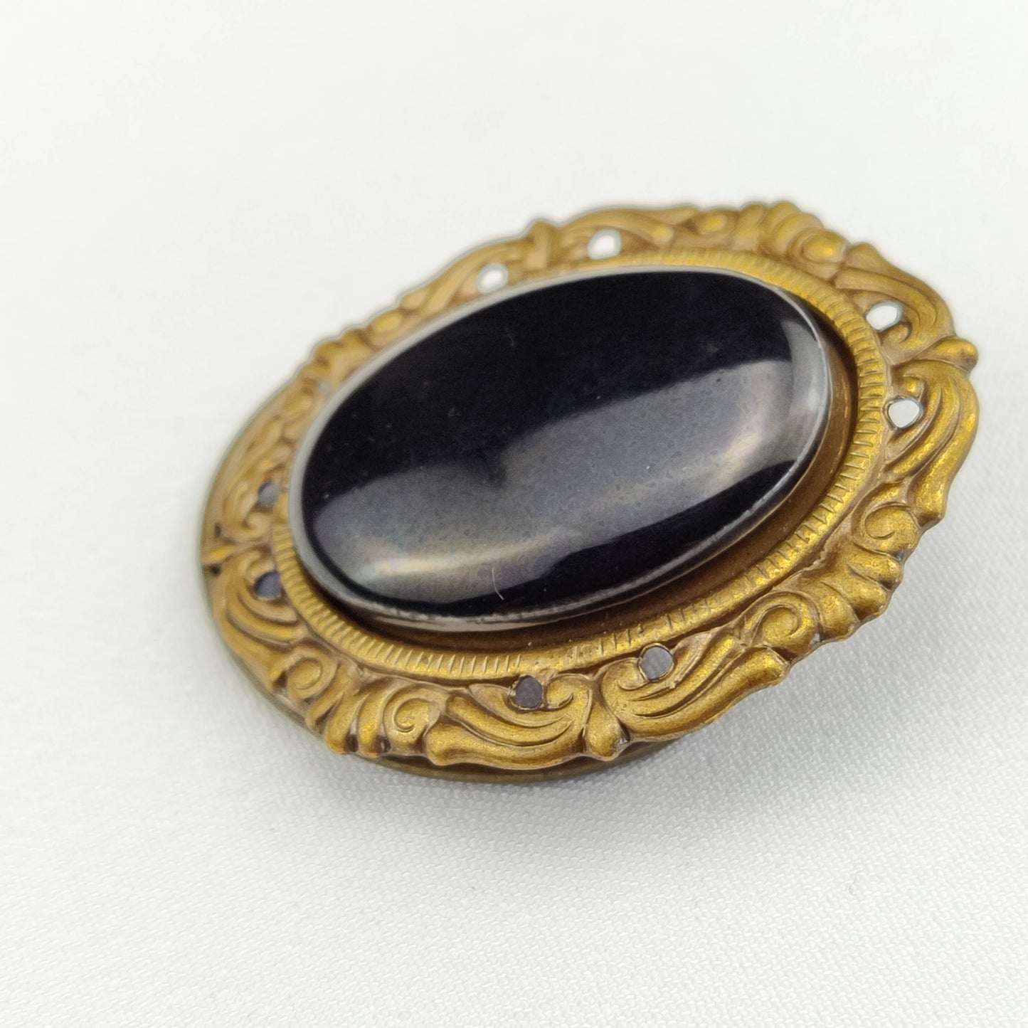 1960's Black Glass and Gold Tone Frame Scarf Clip by Jeri Lou