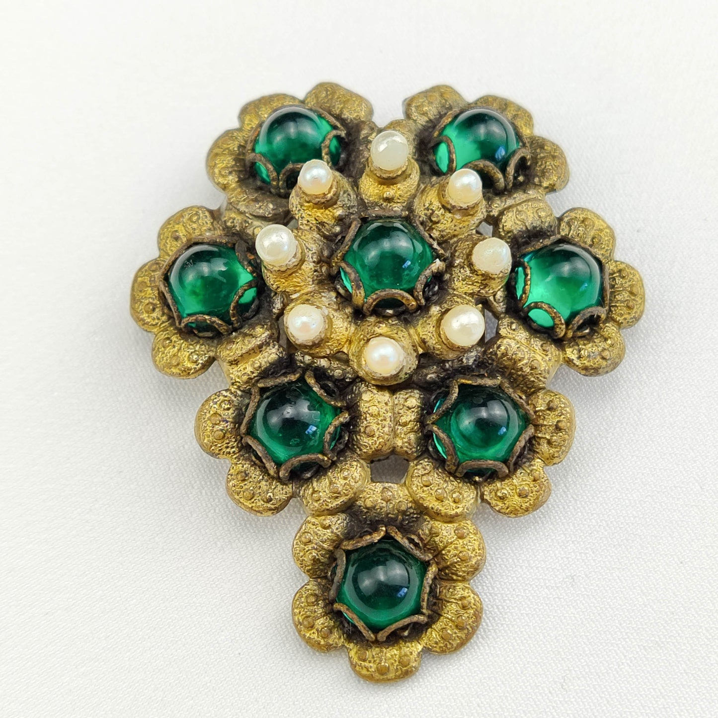 1930's Gold Tone Metal with Green Rhinestones and Pearl Bead Fur Clip