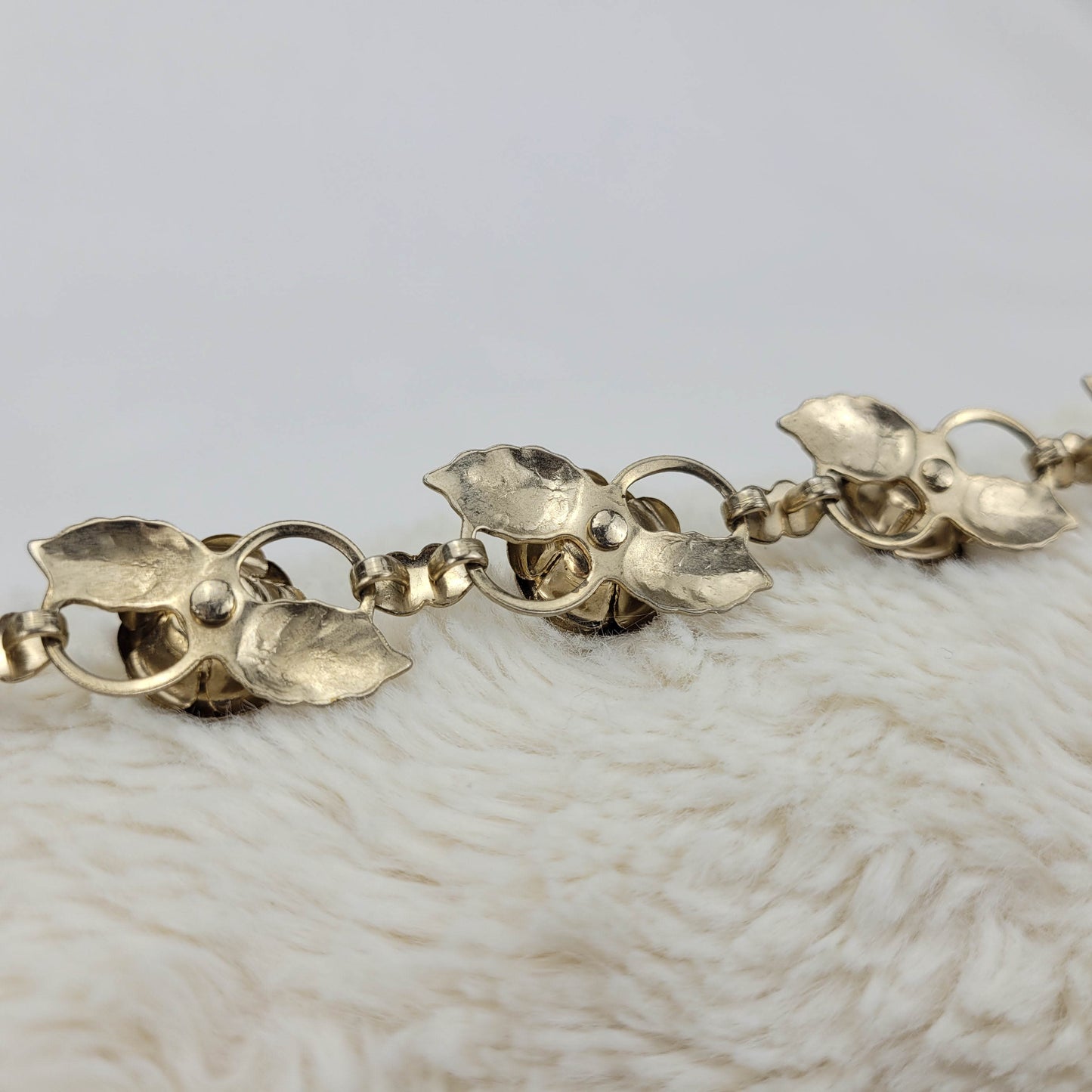1970's Gold Tone Metal Flower Necklace with Clear Rhinestone Centers