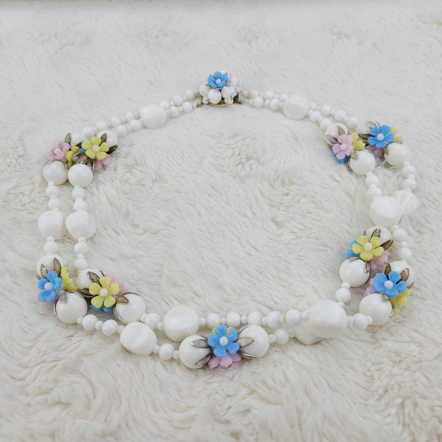 1940's Vintage White Bead and Flower Necklace from Hong Kong