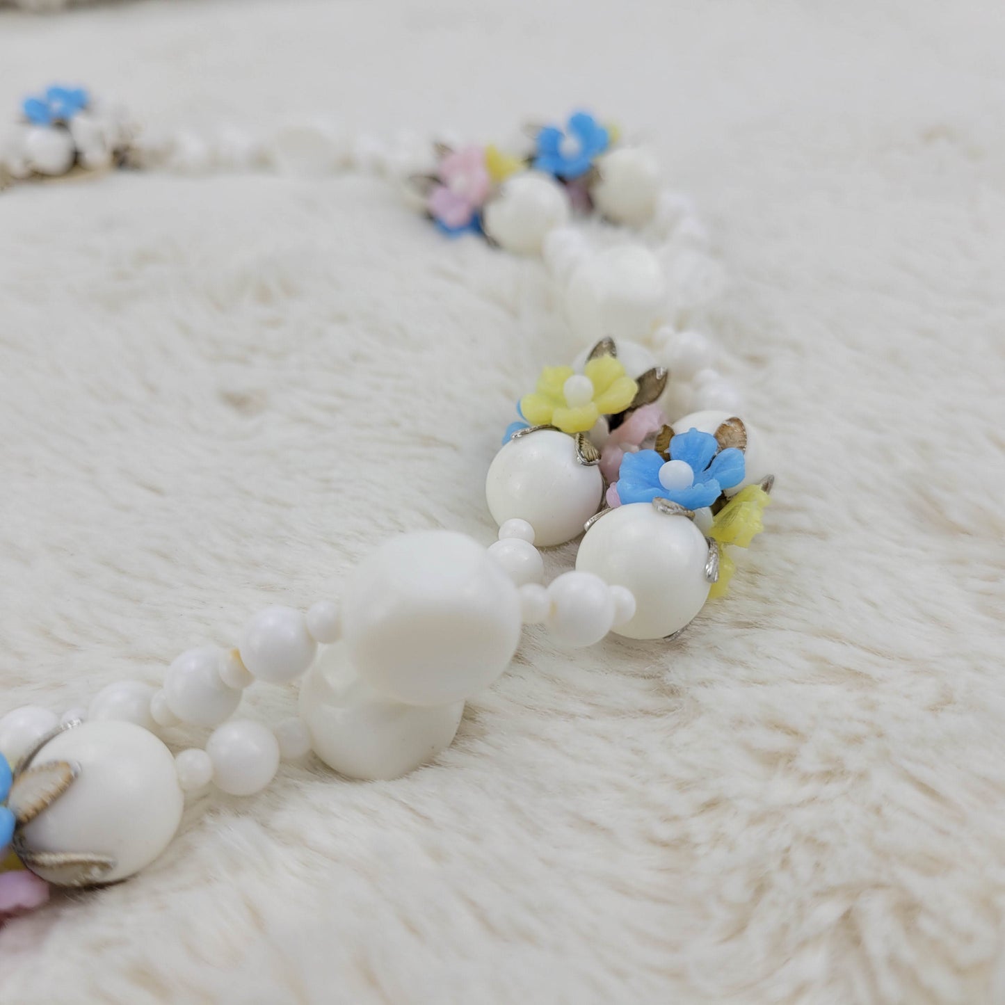 1940's Vintage White Bead and Flower Necklace from Hong Kong
