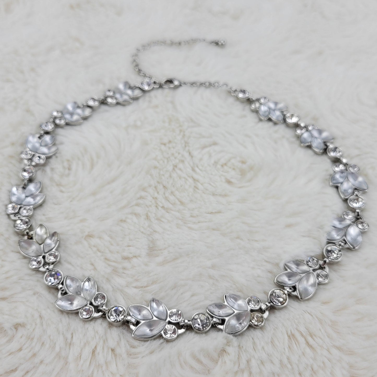 1950's Rhinestone and Frost Bead Leaf Chain Necklace