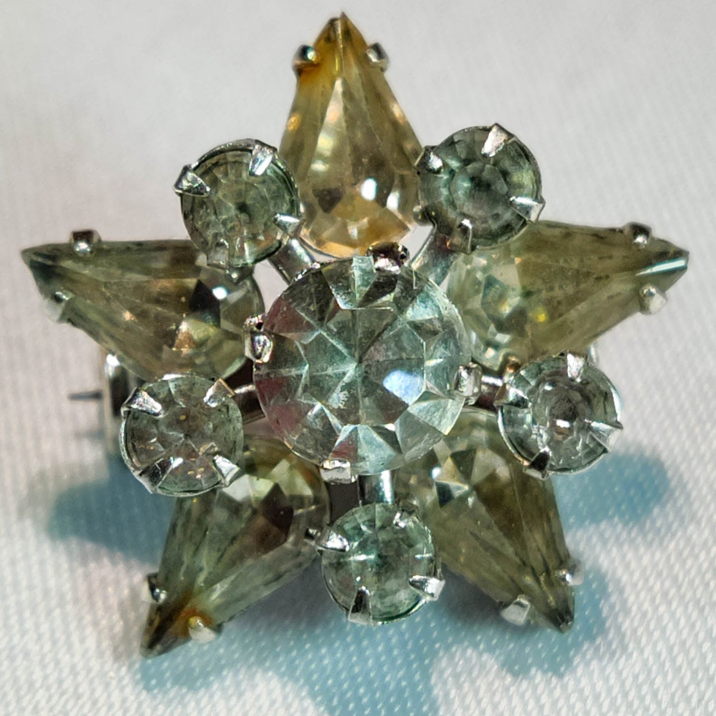 1940's Clear Rhinestone Star Pin
