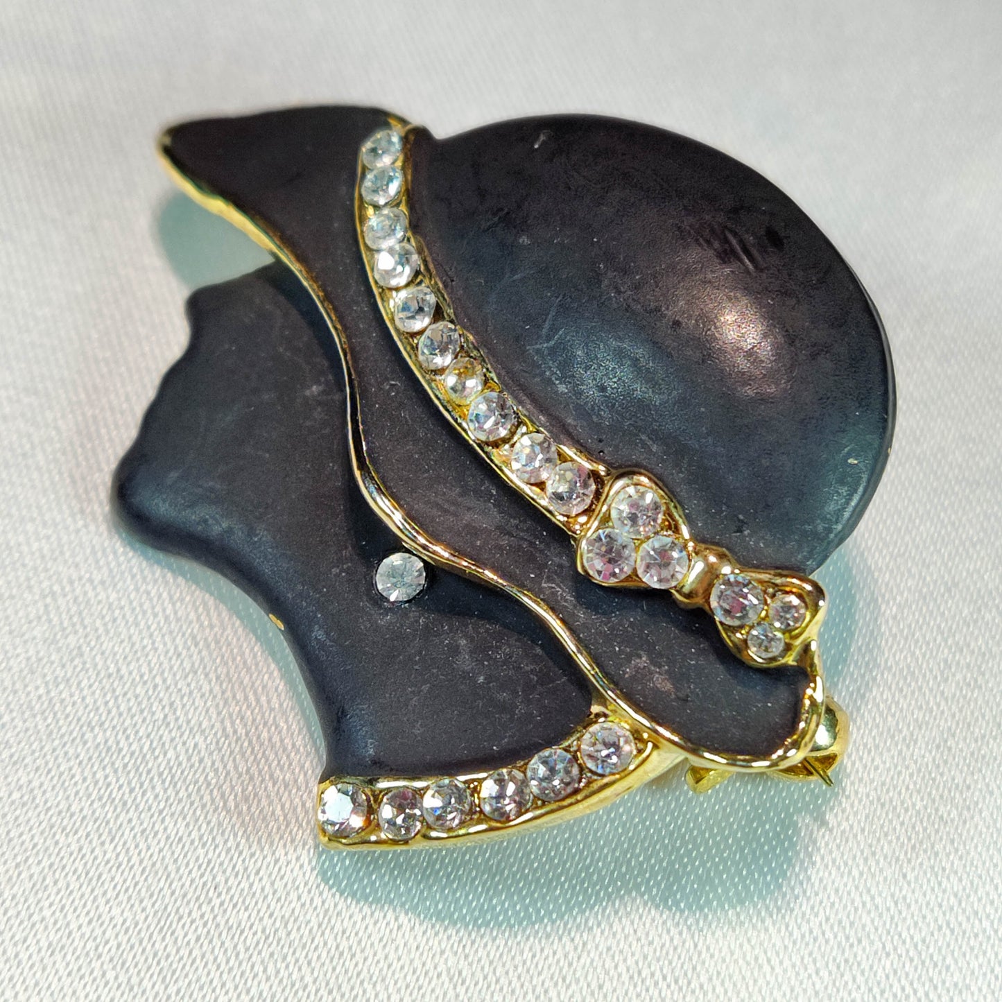 1950's Black on Gold Tone Metal with Clear Rhinestone Flappers Pin