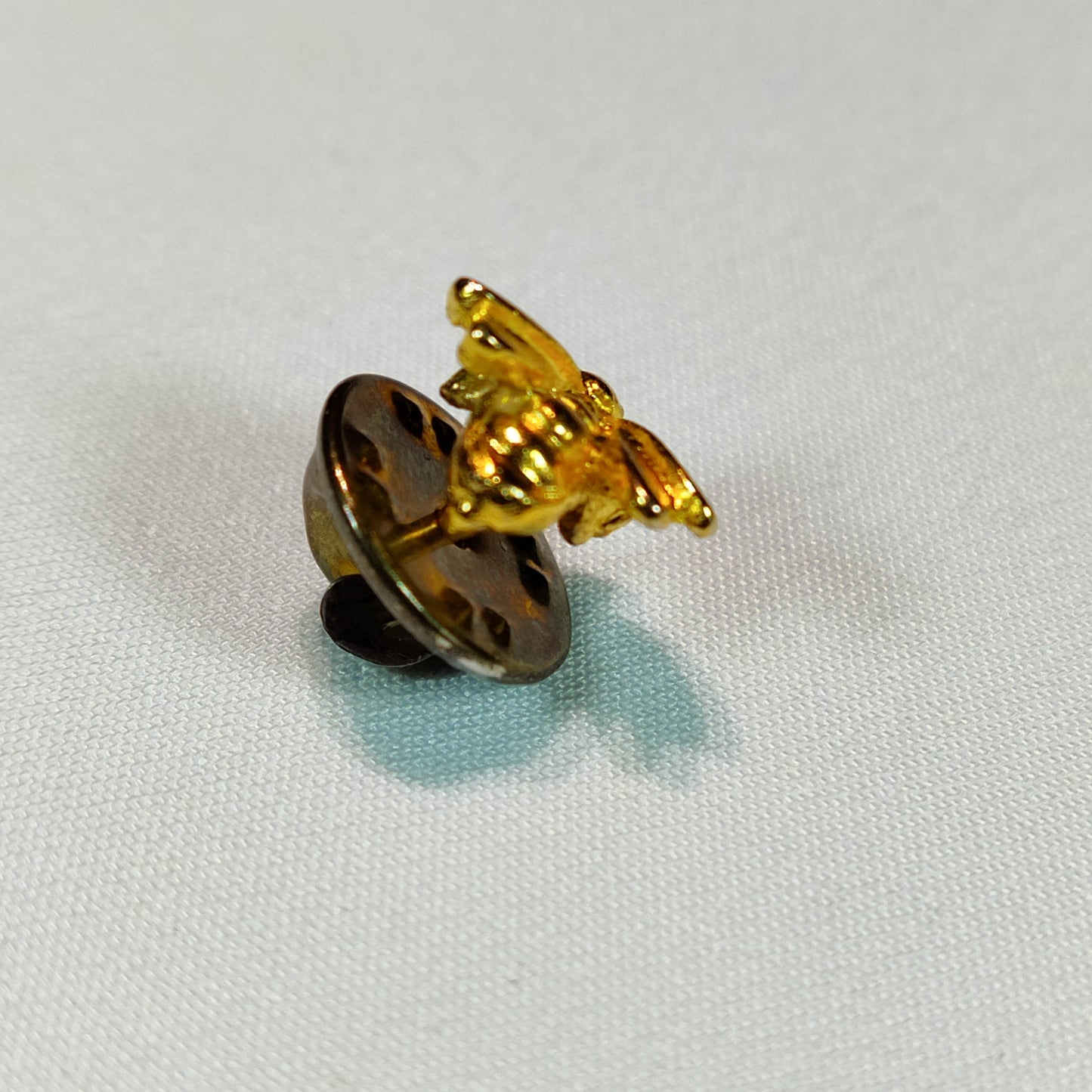 1950's Vintage Gold Tone Bee Tie Tack