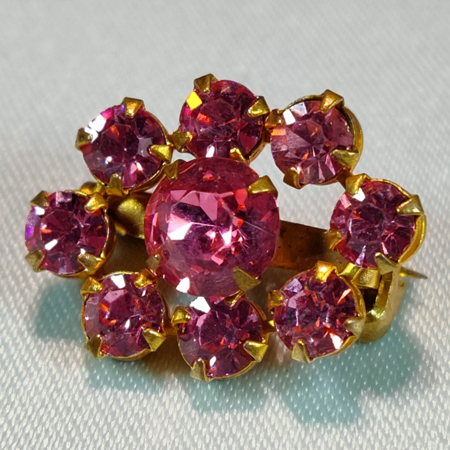 1950's Pink Rhinestone Oval Pin