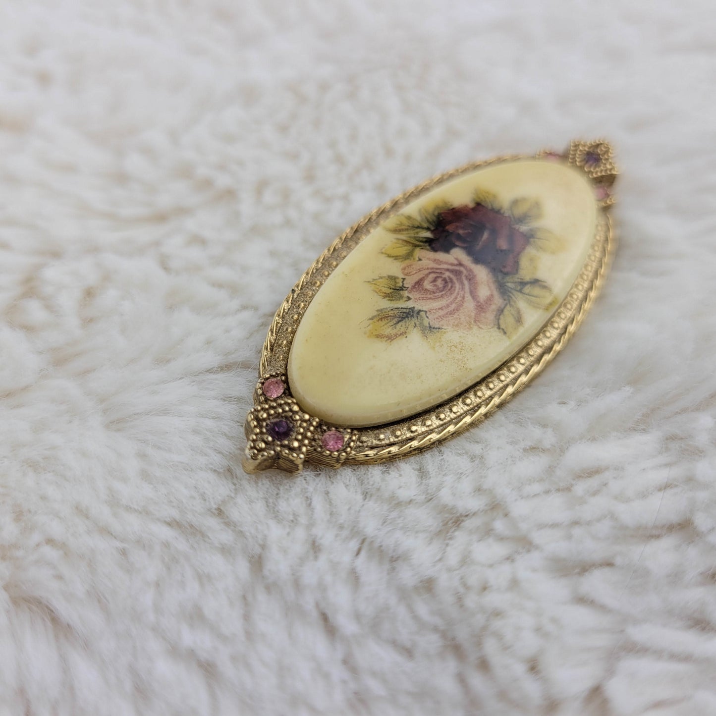 1940's Oval Worked Gold Tone Metal Lacquer Flower Pin with Rhinestones