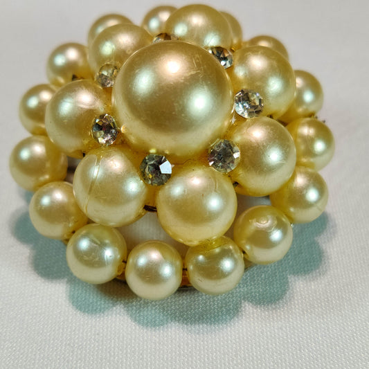 1950s Vintage Brooch with Cluster of Pearl Beads and Rhinestones