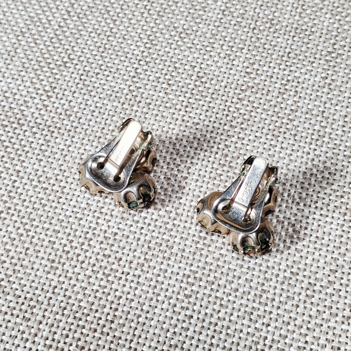 50s Vintage Clip Earrings with Three Root Beer Rhinestones by Weiss