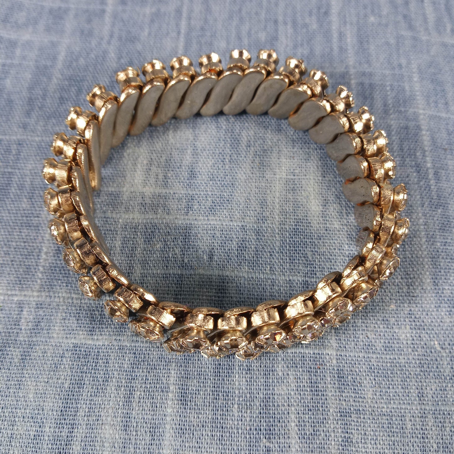 1960s Vintage Expanding Bracelet with Clear Rhinestones