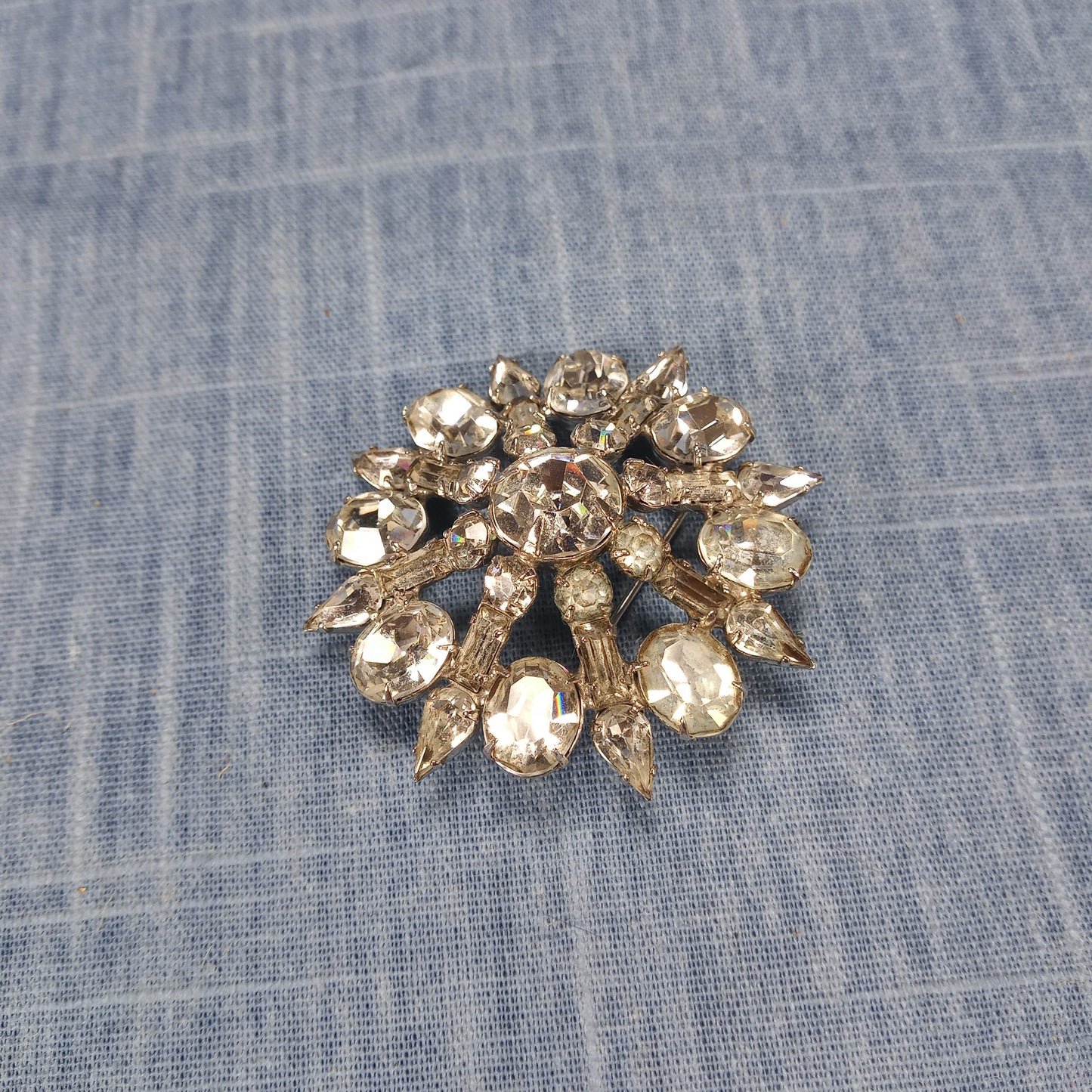1950s Vintage Clear Rhinestone Dome Vintage Brooch