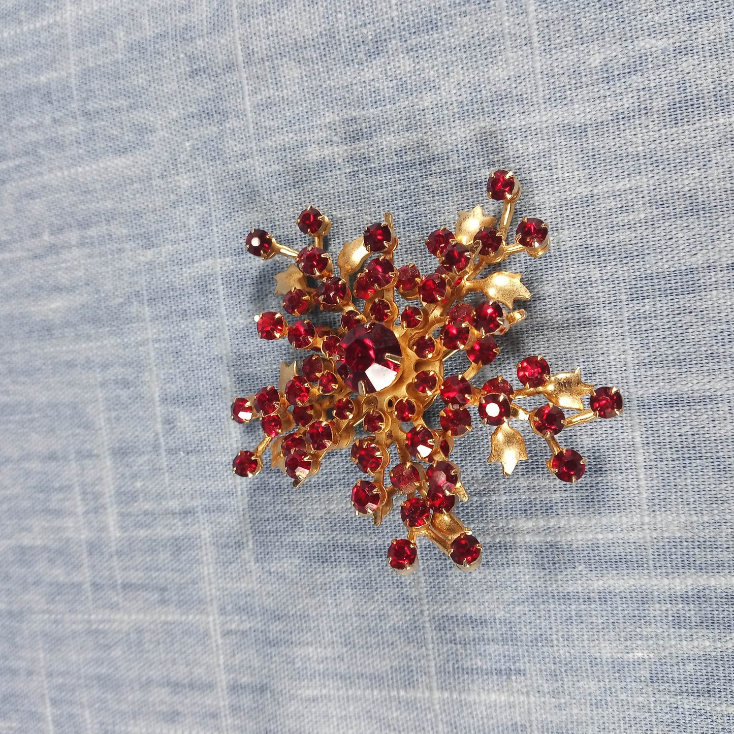 1970s Vintage Cluster Brooch with Red Rhinestones
