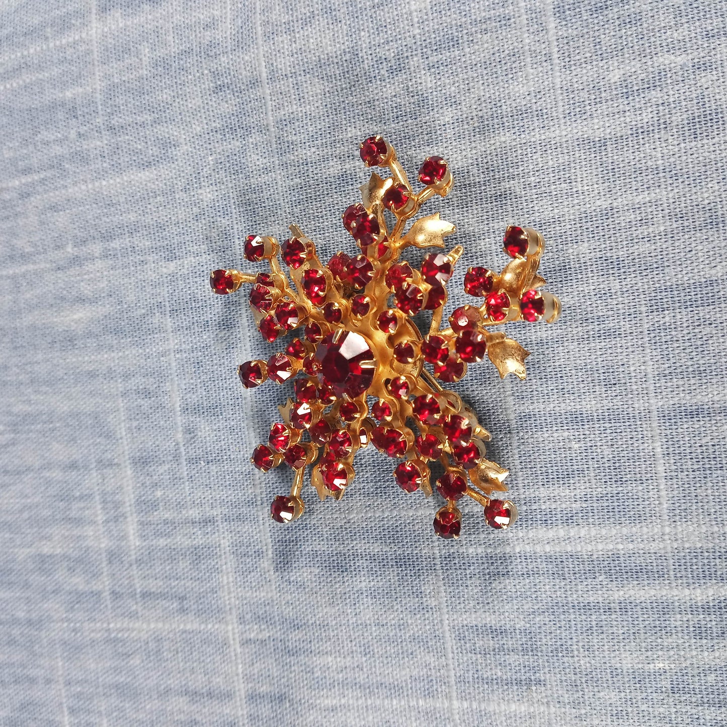1970s Vintage Cluster Brooch with Red Rhinestones